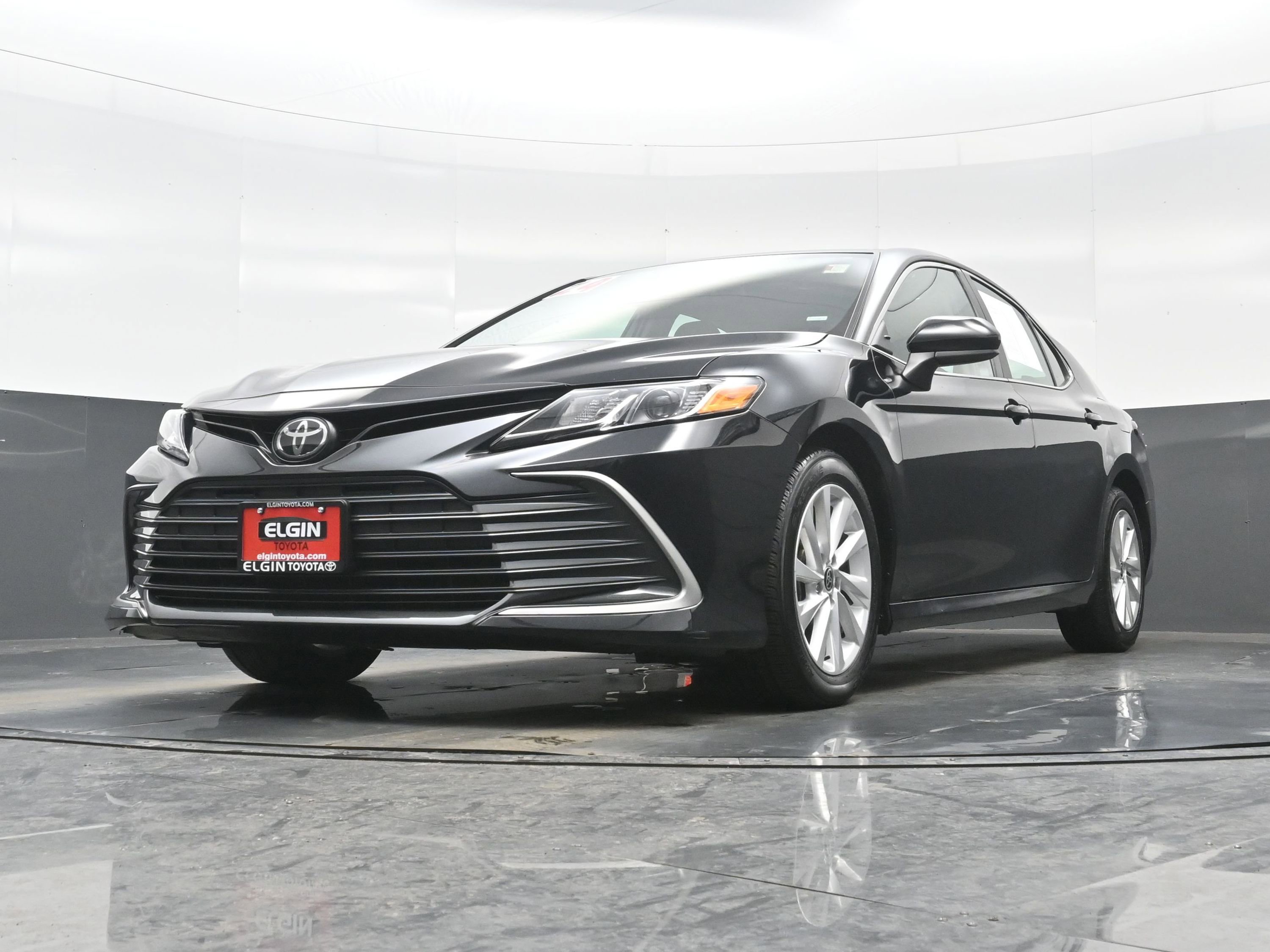 Used 2024 Toyota Camry LE image 27
