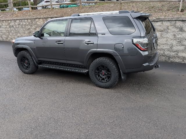Used 2021 Toyota 4Runner SR5 Premium w/ Moonroof Package AWD/4WD image 7