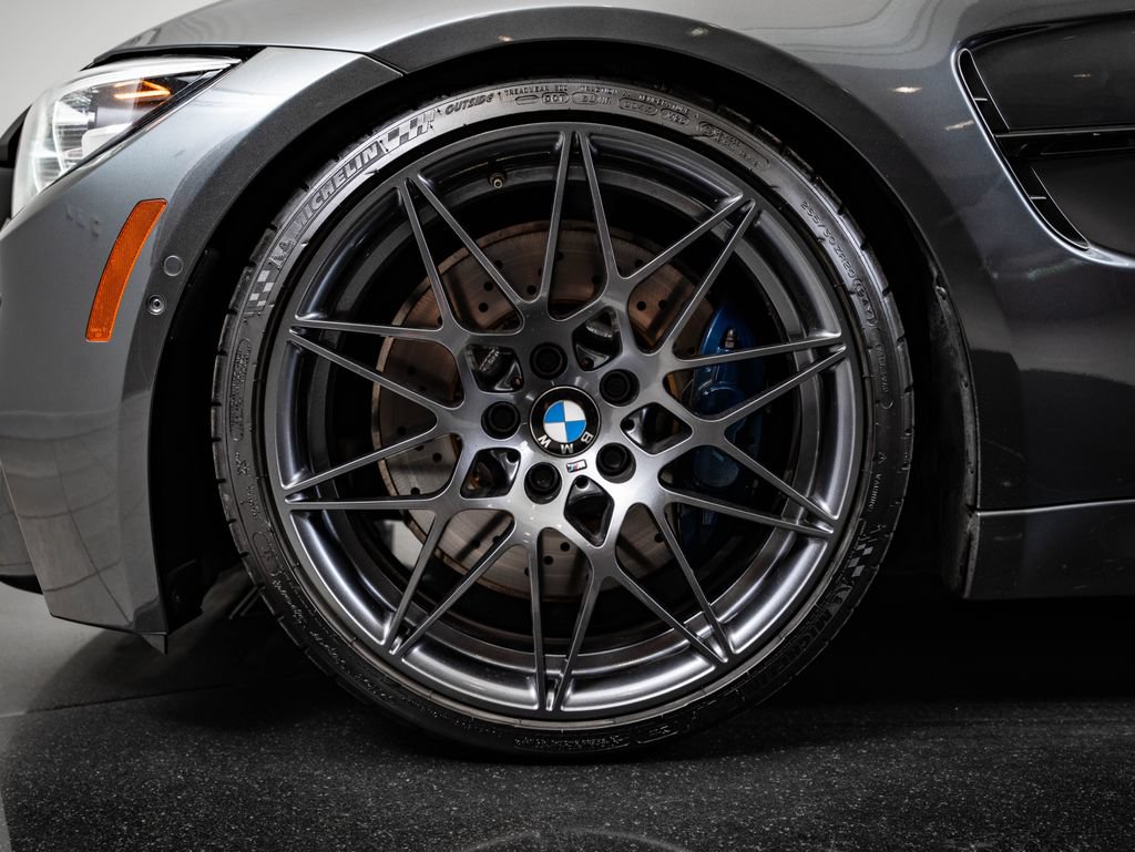 Used 2018 BMW M3 RWD image 13