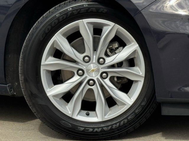 Used 2025 Chevrolet Malibu LT image 33