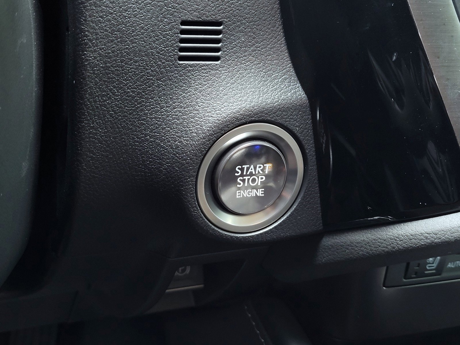 Used 2024 Lexus ES 250 w/ Premium Package image 20