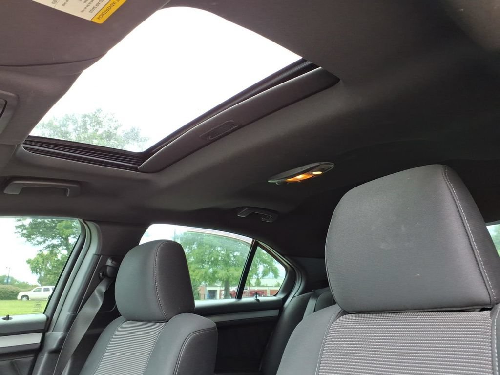 Used 2018 Ford Taurus SEL w/ Equipment Group 201A AWD/4WD image 22