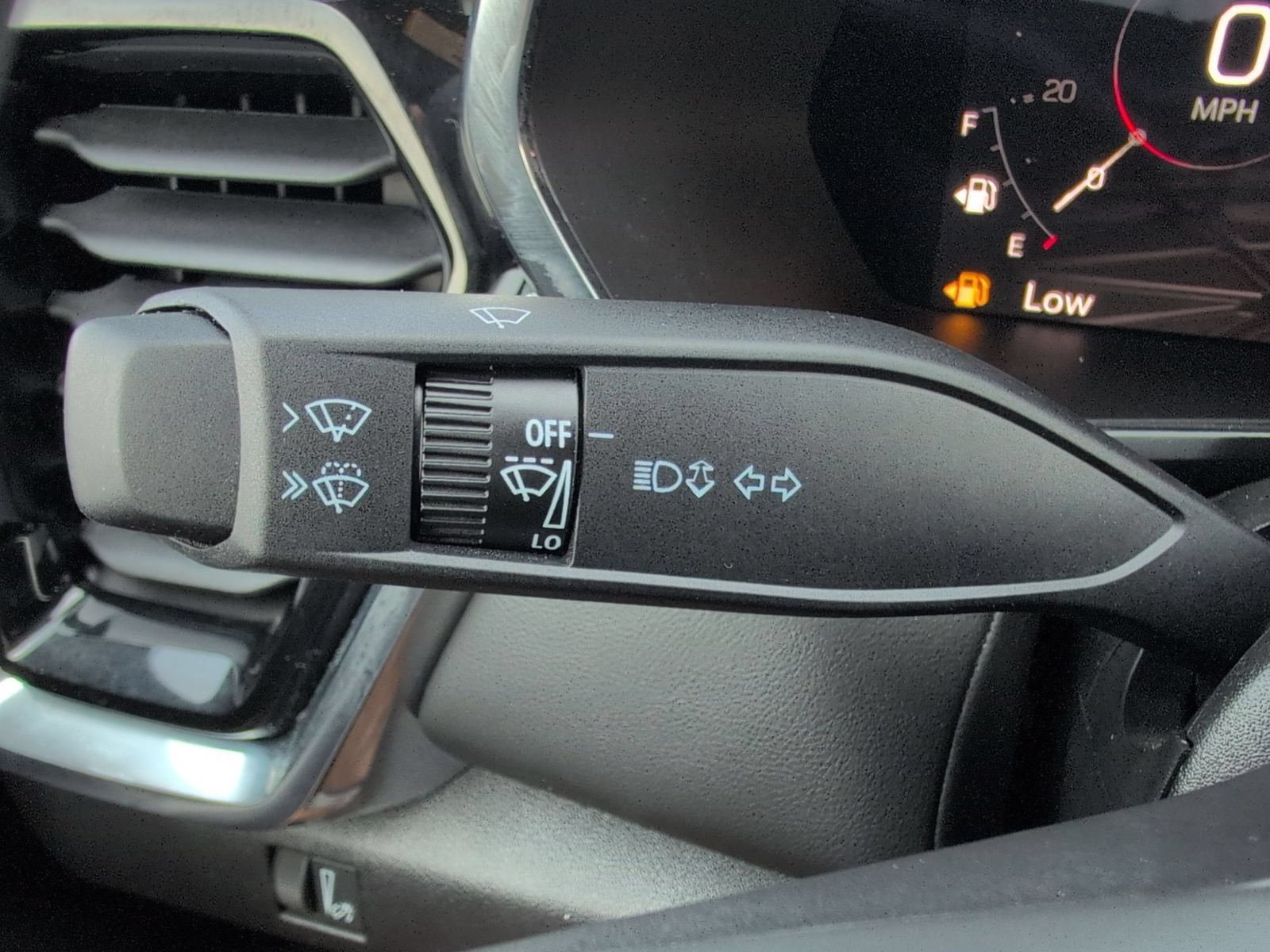 New 2026 GMC Canyon Elevation w/ Convenience Package RWD image 15