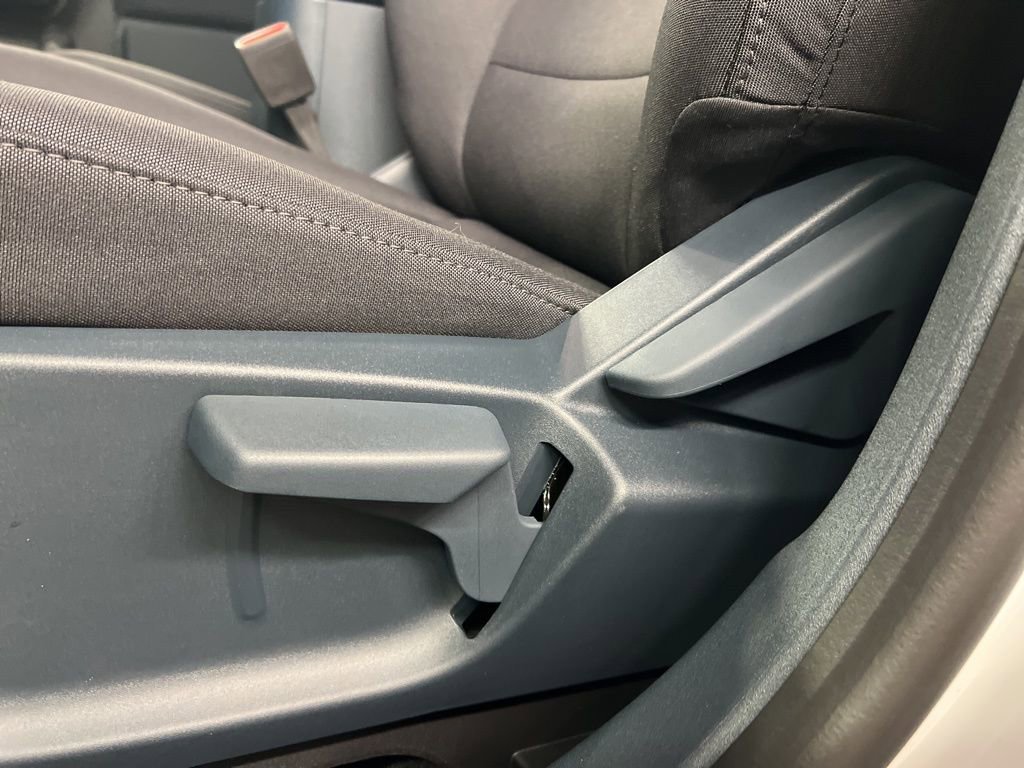 New 2026 Ford Maverick XL w/ Equipment Group 101A AWD/4WD image 25