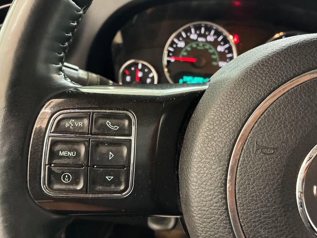 Used 2017 Jeep Wrangler Unlimited Sahara AWD/4WD image 19