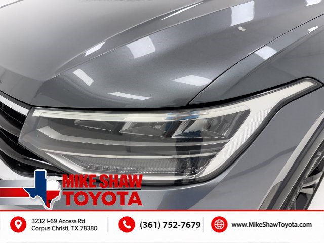 Used 2023 Volkswagen Tiguan SE R-Line FWD image 6