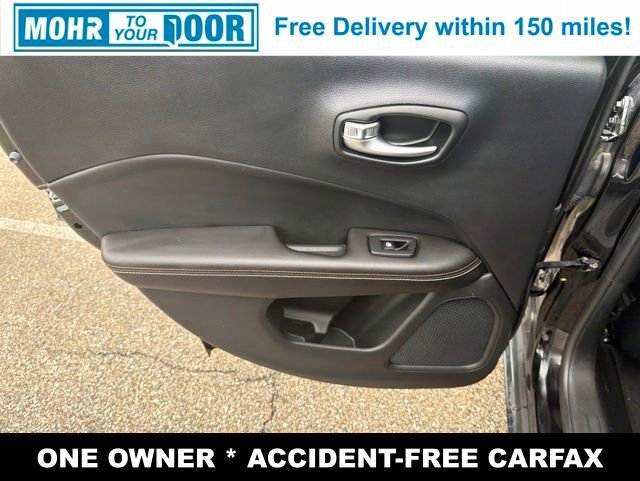 Used 2020 Jeep Compass Latitude w/ Cold Weather Group AWD/4WD image 30