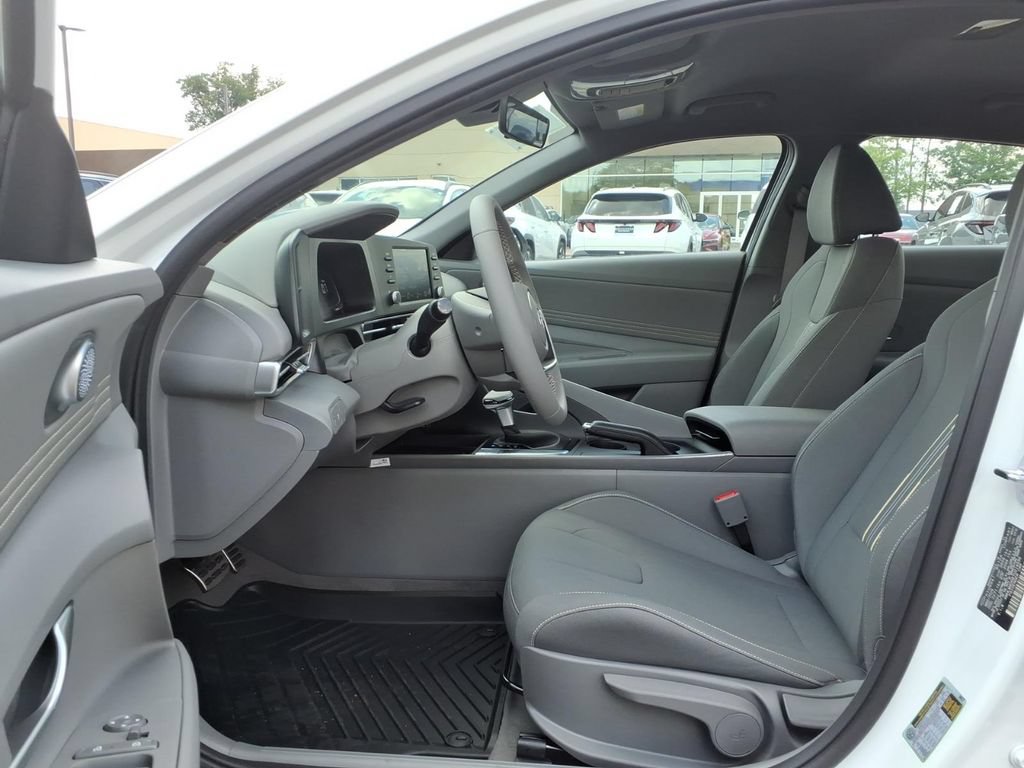New 2026 Hyundai Elantra Sport FWD image 14