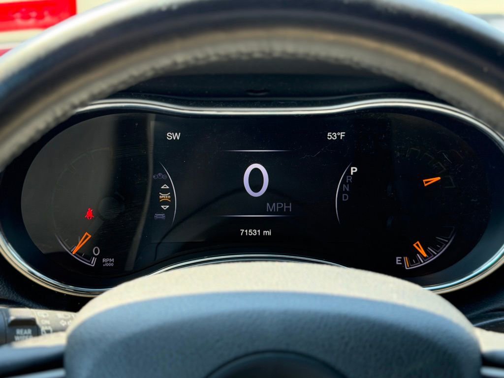 Used 2018 Jeep Grand Cherokee Laredo image 10