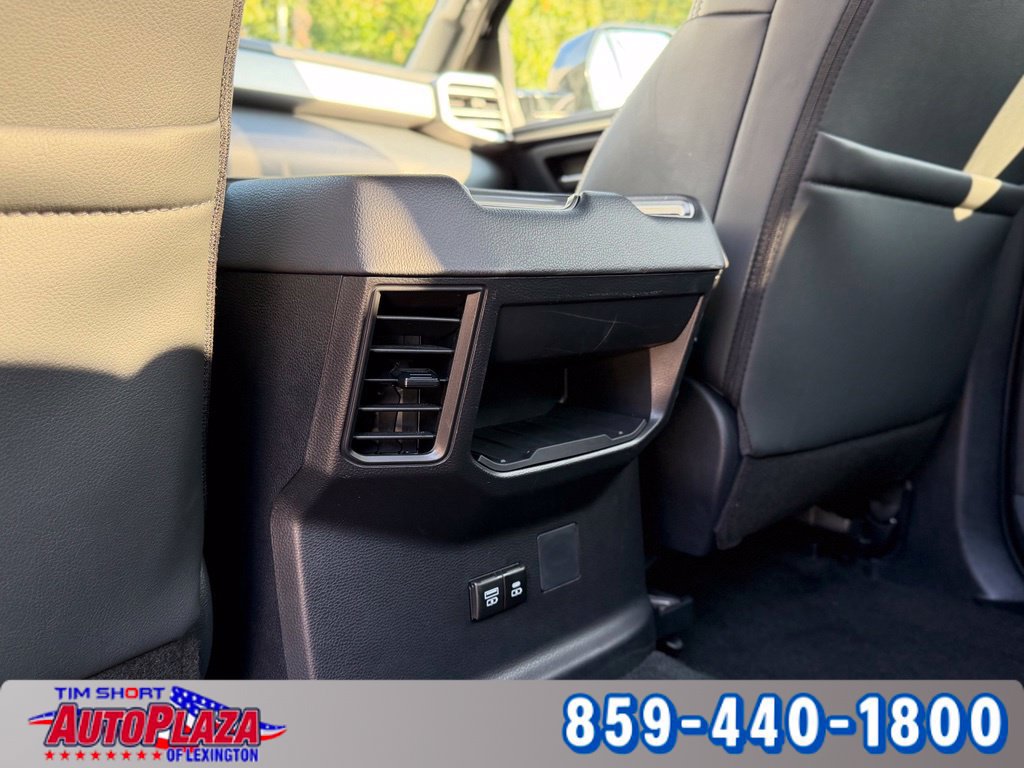 Used 2026 Toyota Tundra Limited AWD/4WD image 33