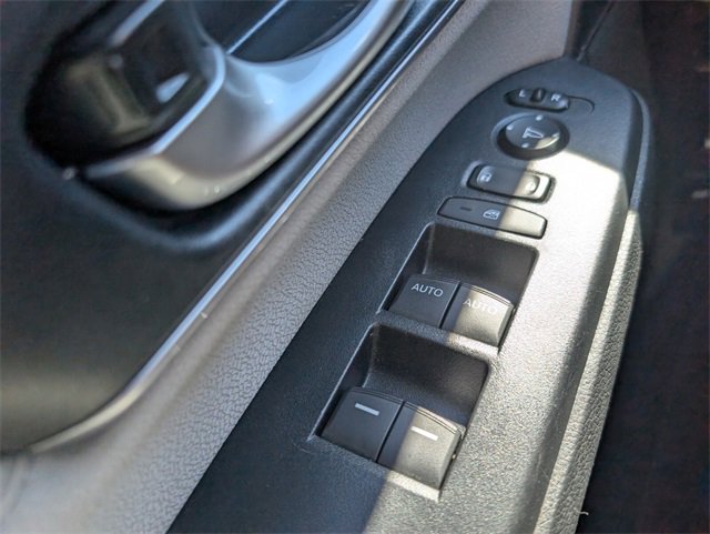 Used 2018 Honda CR-V EX image 31