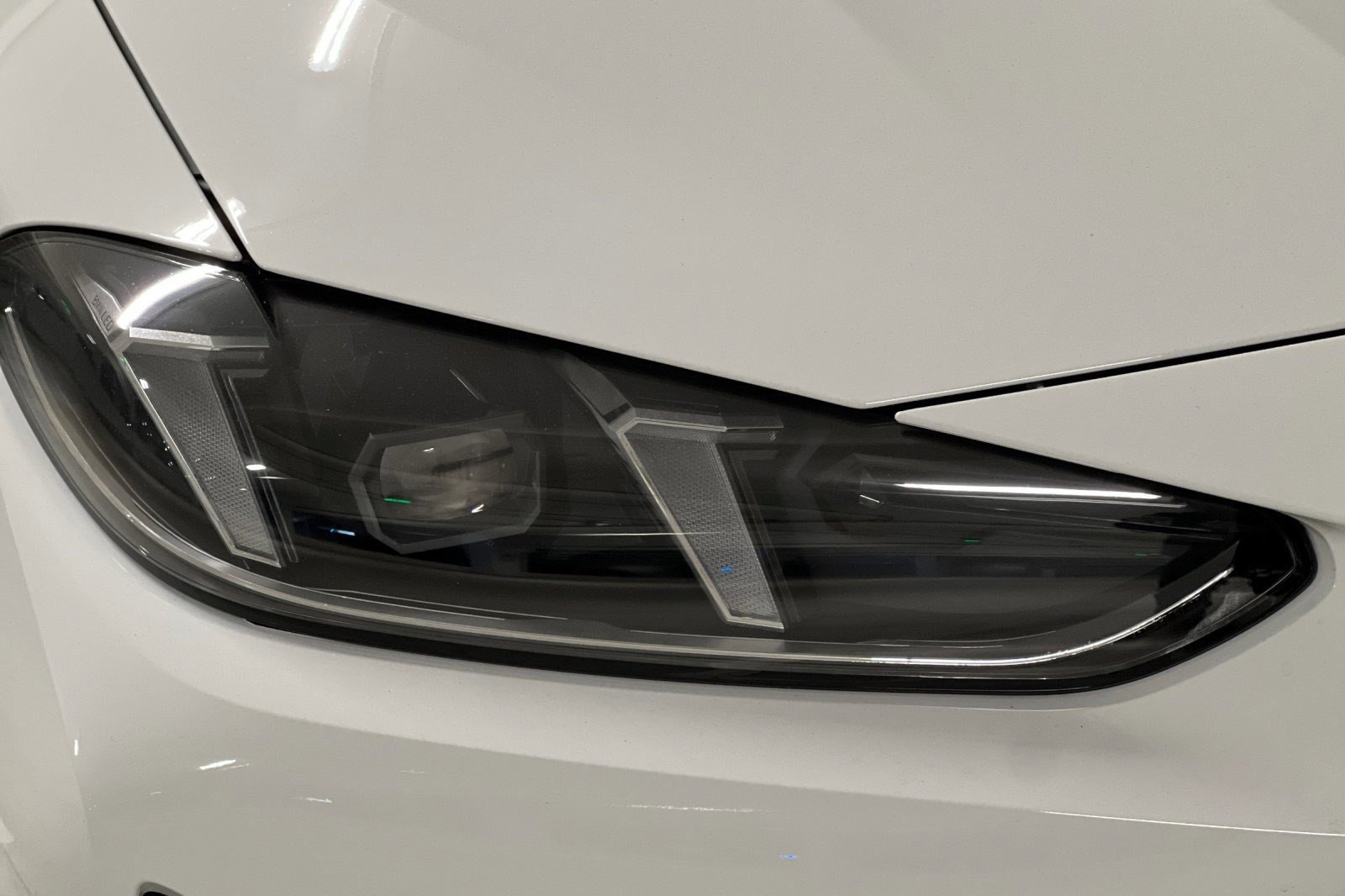 Used 2025 BMW i4 xDrive40i w/ Premium Package image 11