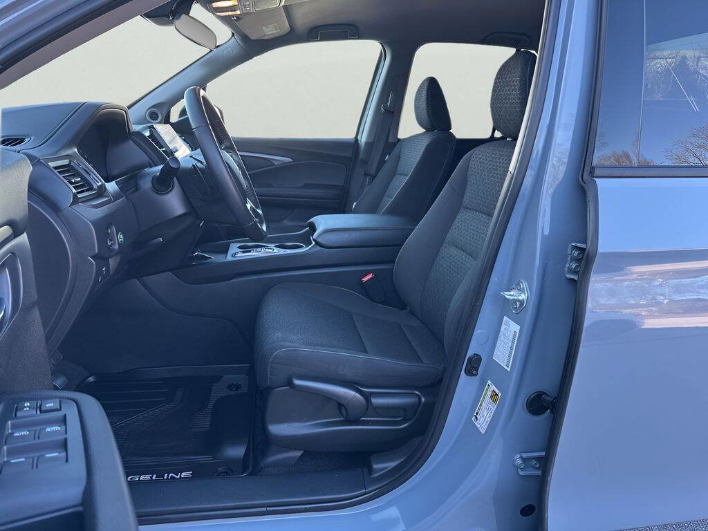 Used 2024 Honda Ridgeline Sport image 16