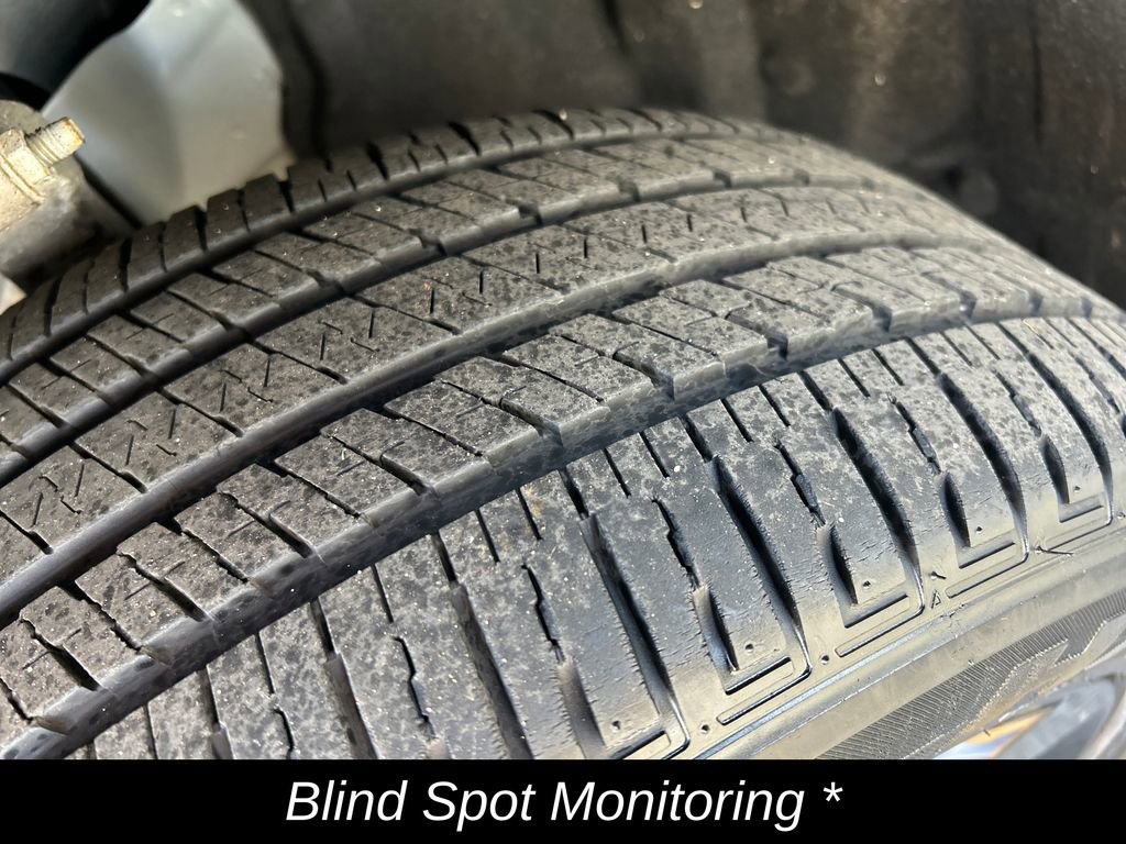Used 2023 Jeep Grand Cherokee Altitude AWD/4WD image 12