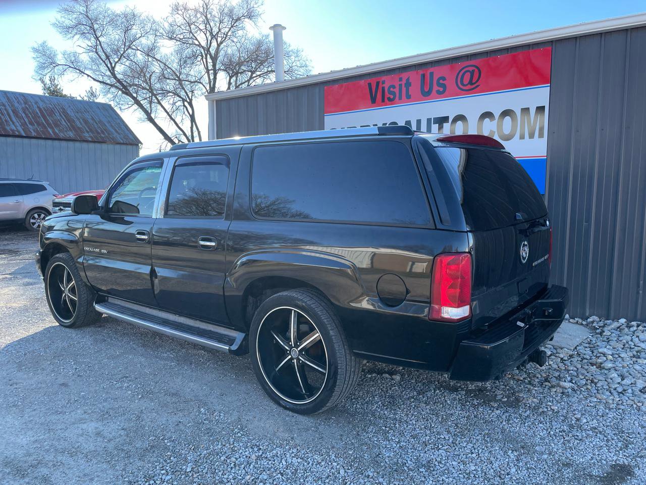 Used 2005 Cadillac Escalade ESV AWD image 2
