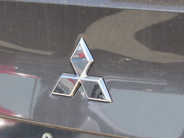 New 2026 Mitsubishi Outlander SE FWD image 13