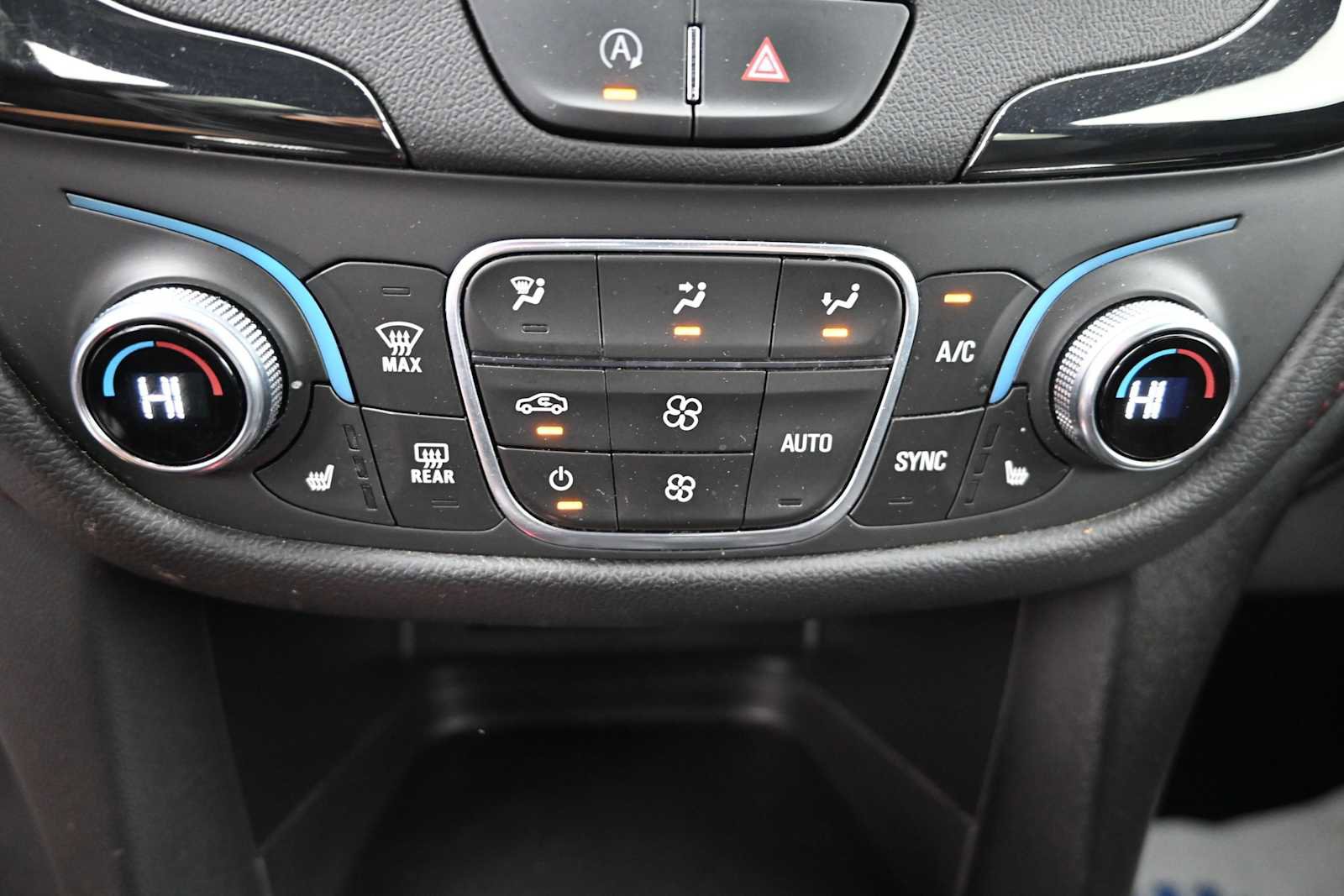 Used 2022 Chevrolet Equinox RS AWD/4WD image 15