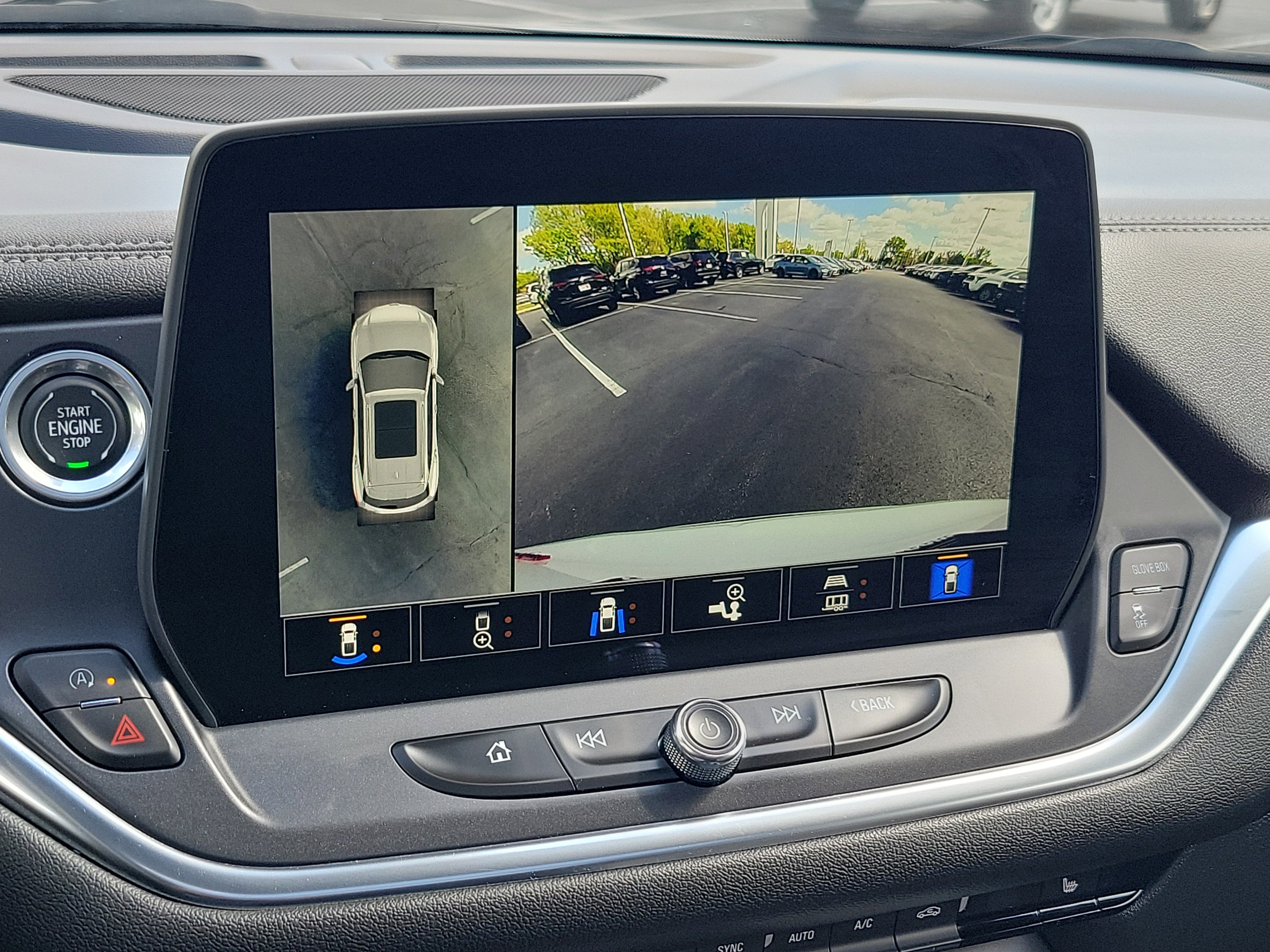 Used 2023 Chevrolet Blazer LT w/ Sound & Technology Package FWD image 29
