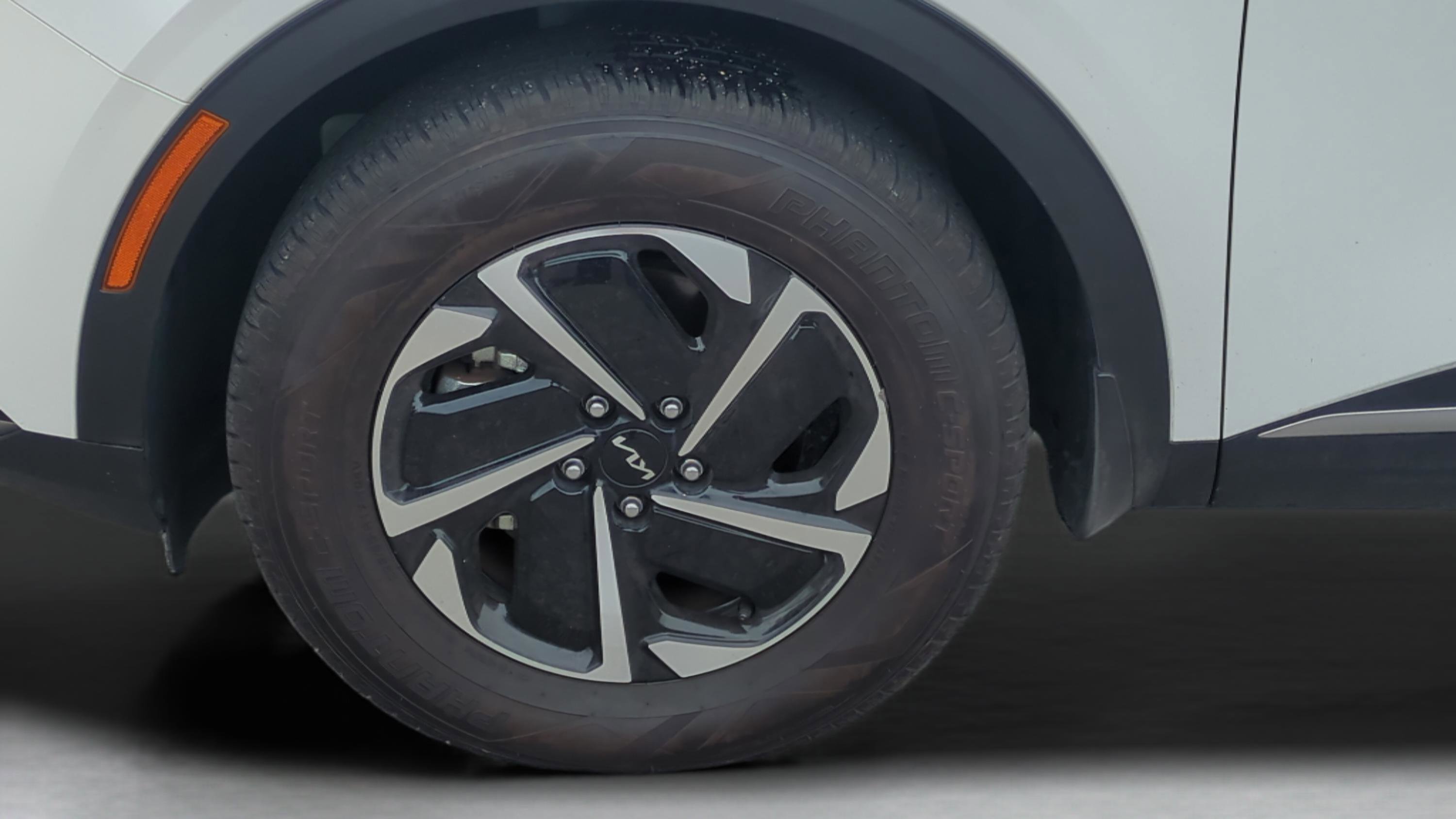 Certified 2023 Kia Sportage LX image 21