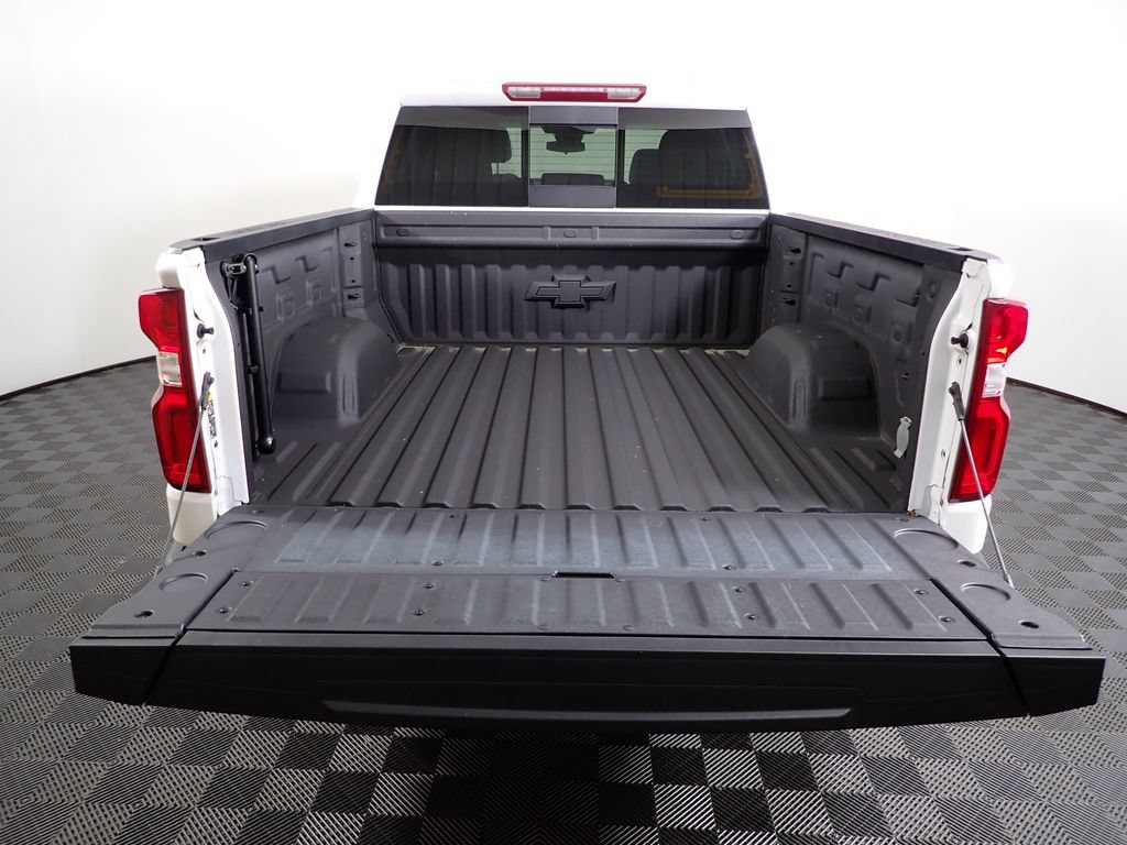 Used 2024 Chevrolet Silverado 1500 LT Trail Boss w/ Convenience Package II AWD/4WD image 16