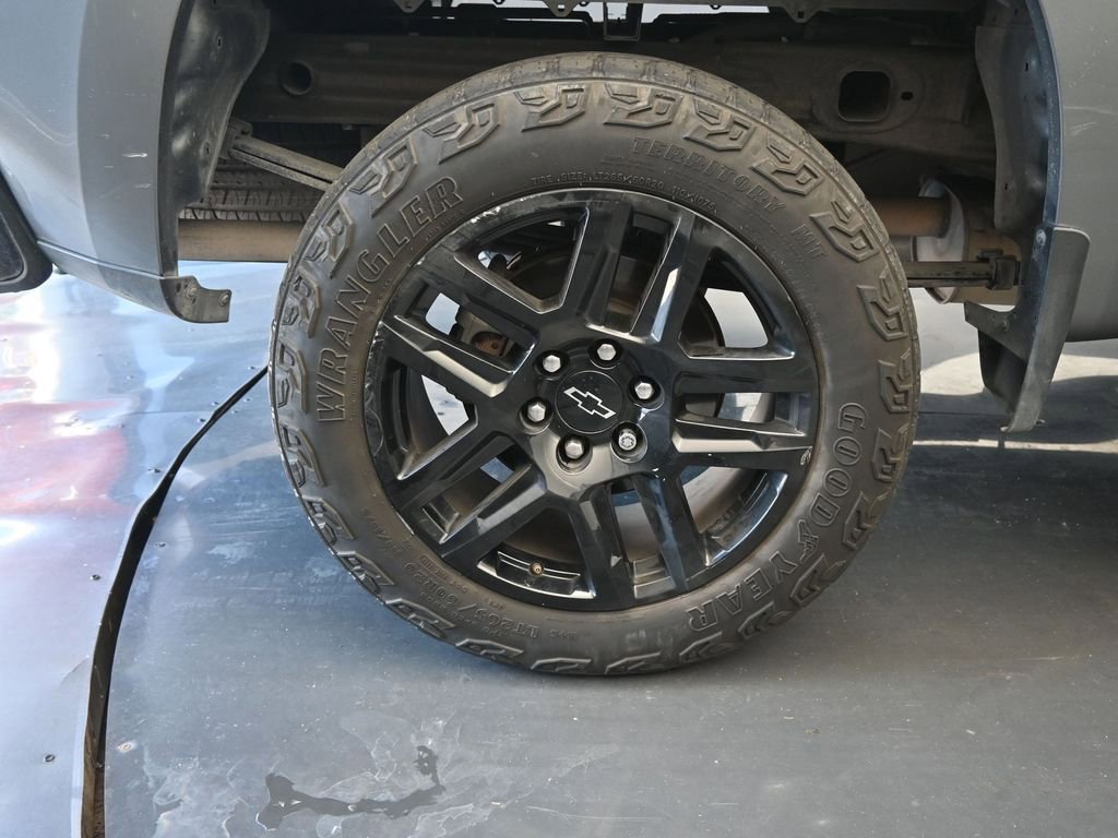 Used 2021 Chevrolet Silverado 1500 LT Trail Boss image 9
