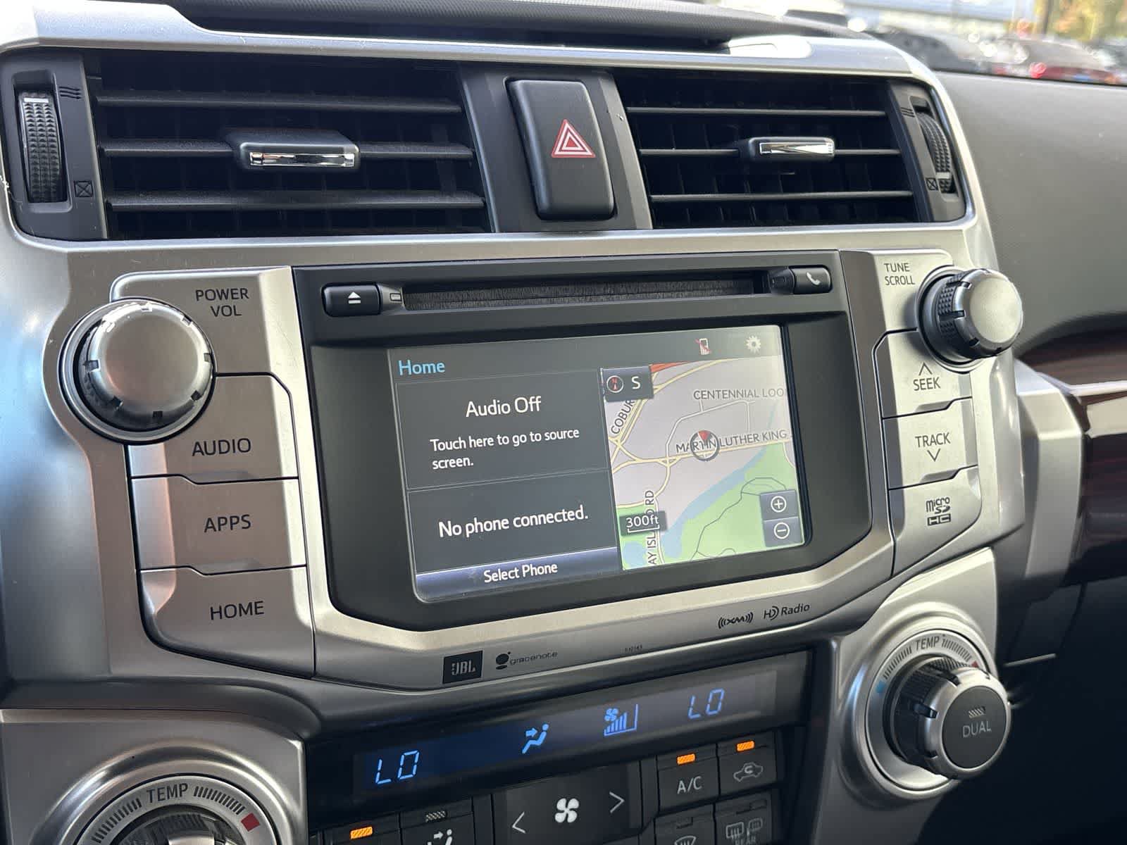 Used 2018 Toyota 4Runner Limited AWD/4WD image 18
