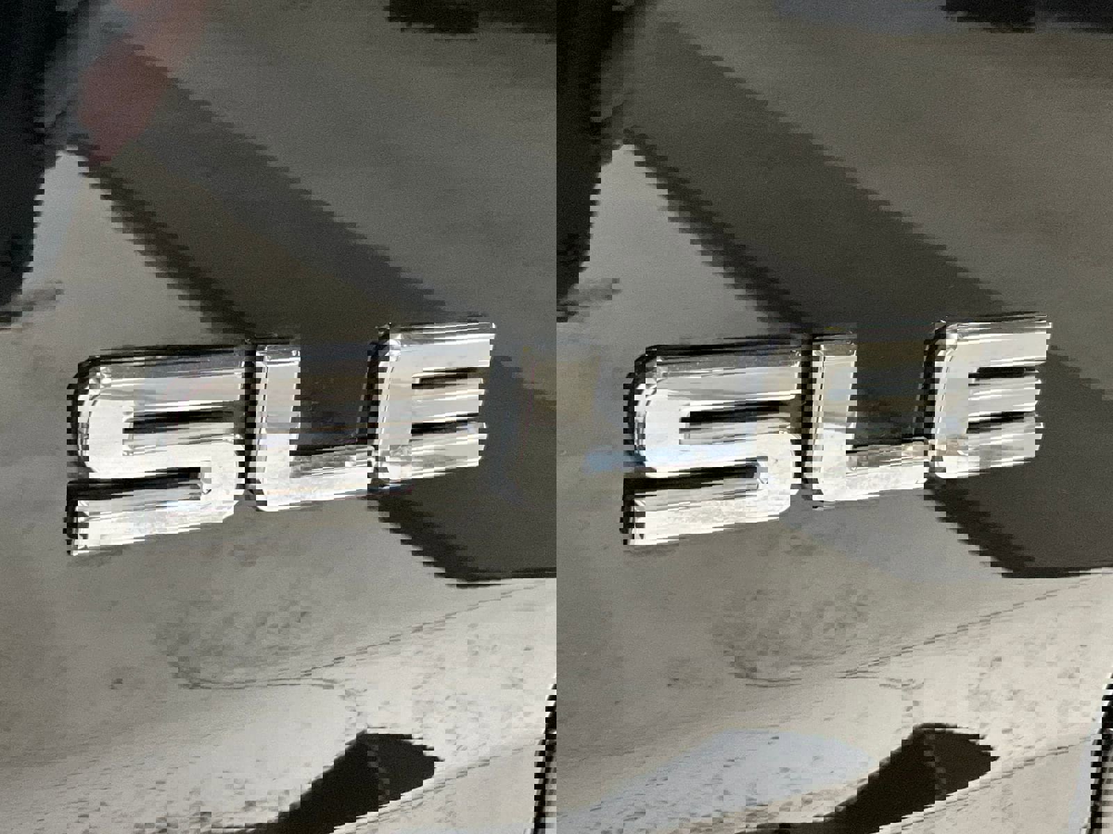 Used 2017 GMC Canyon SLE w/ Nightfall Edition image 9