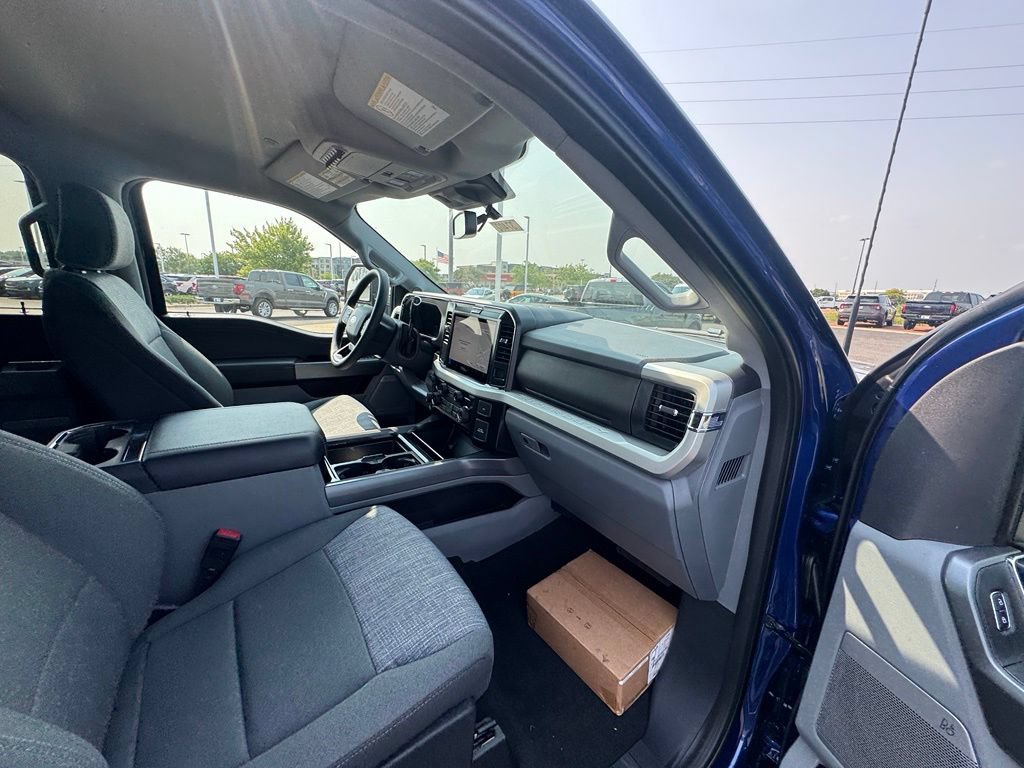 New 2026 Ford F350 XLT w/ XLT Premium Package AWD/4WD image 22