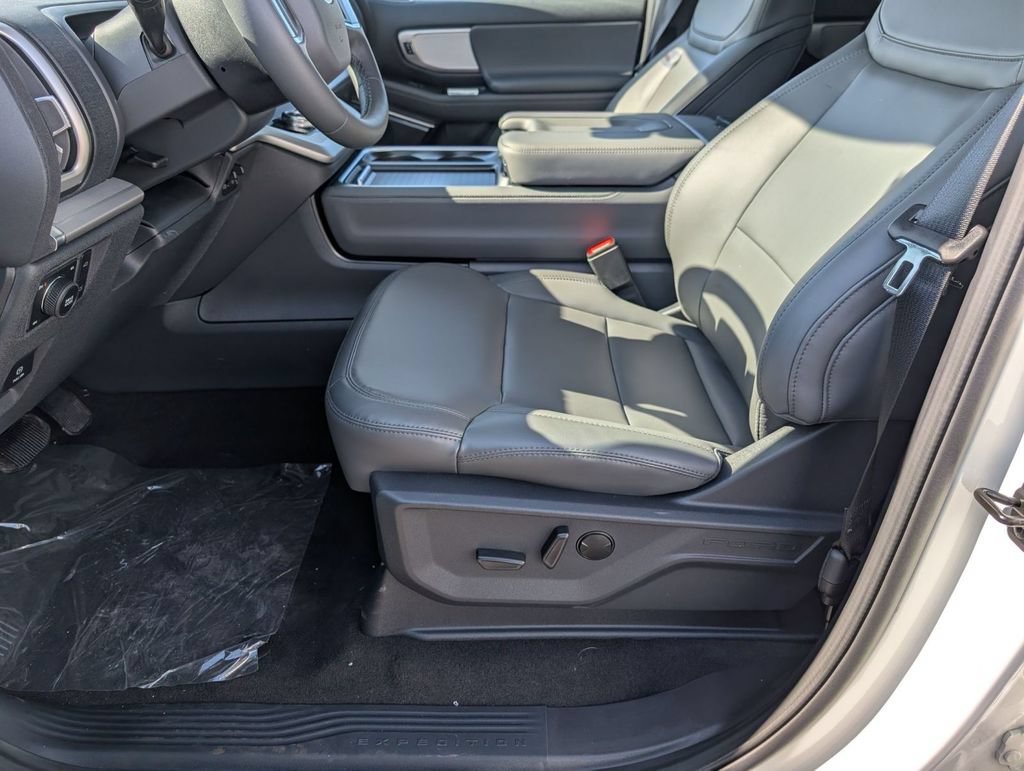 New 2026 Ford Expedition Active AWD/4WD image 28