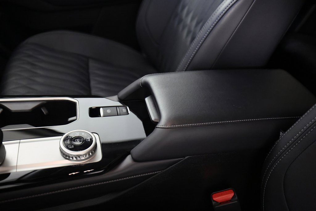 Used 2025 Mitsubishi Outlander SEL image 40