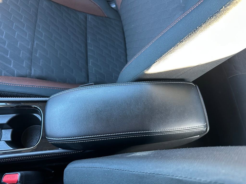 Used 2024 Nissan Kicks SR image 64