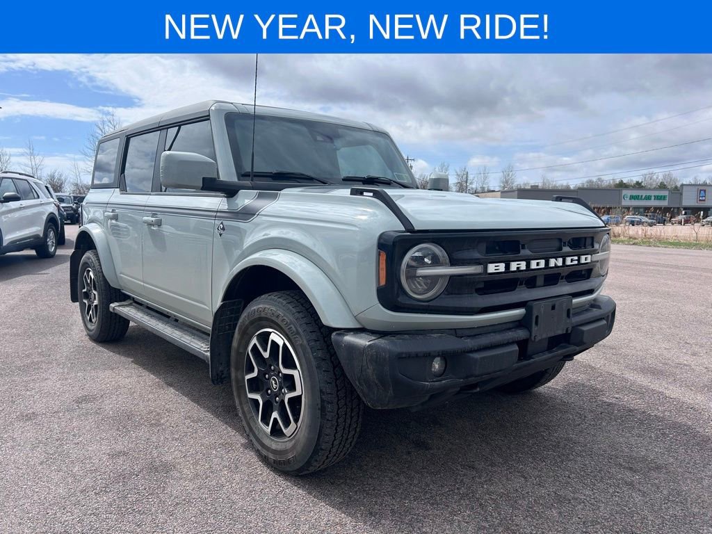 Used 2023 Ford Bronco Outer Banks image 8