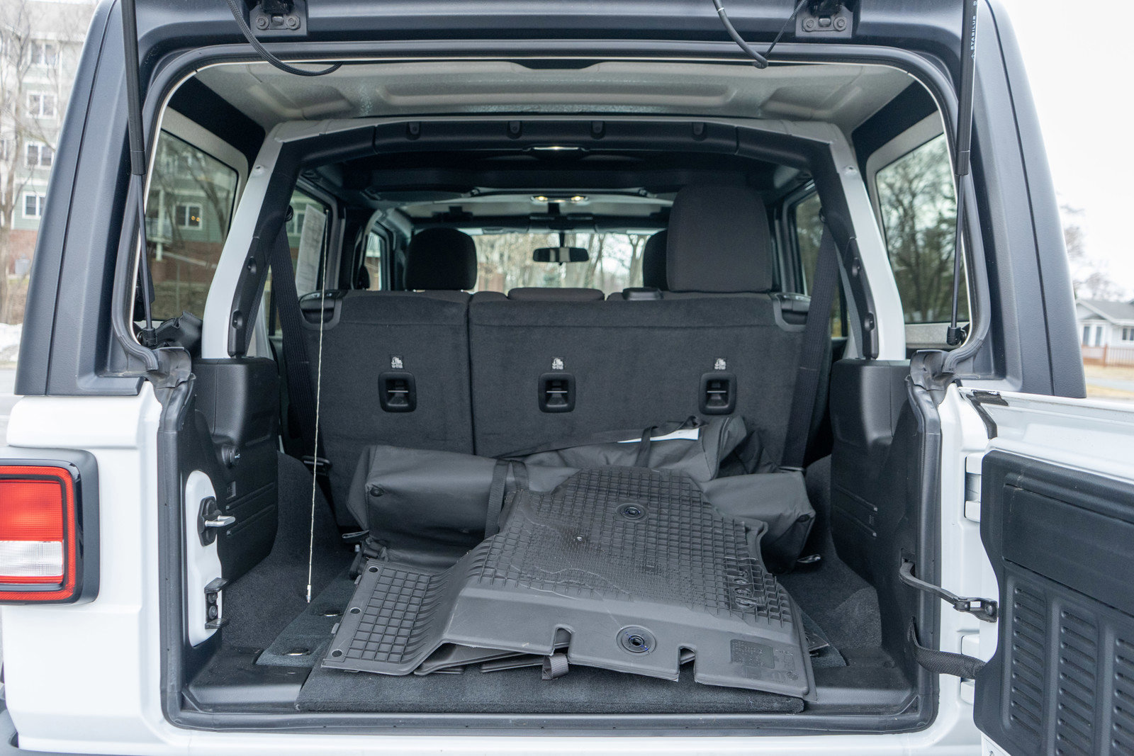 Used 2023 Jeep Wrangler Unlimited Sport image 9