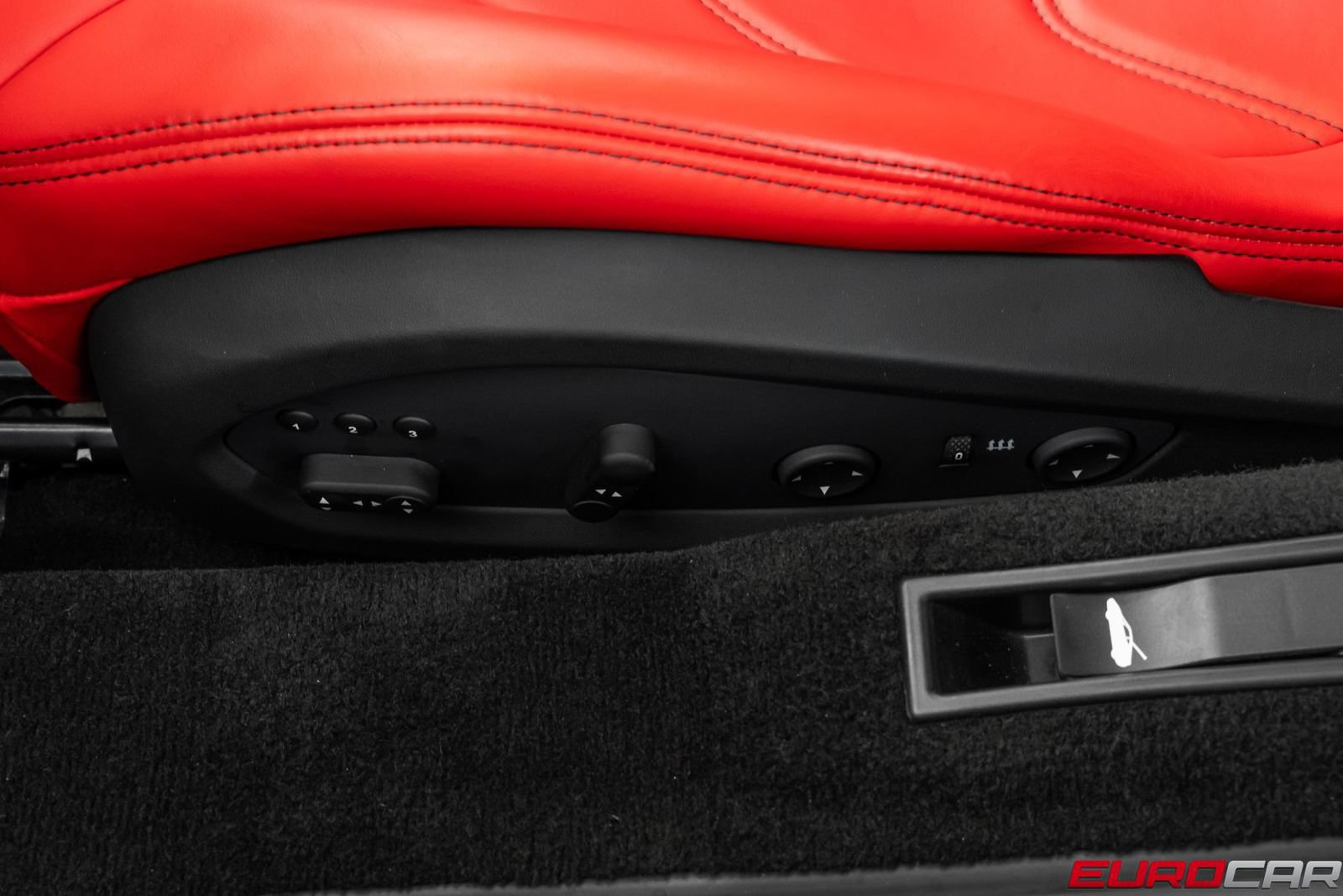 Used 2019 Ferrari 488 GTB RWD image 45