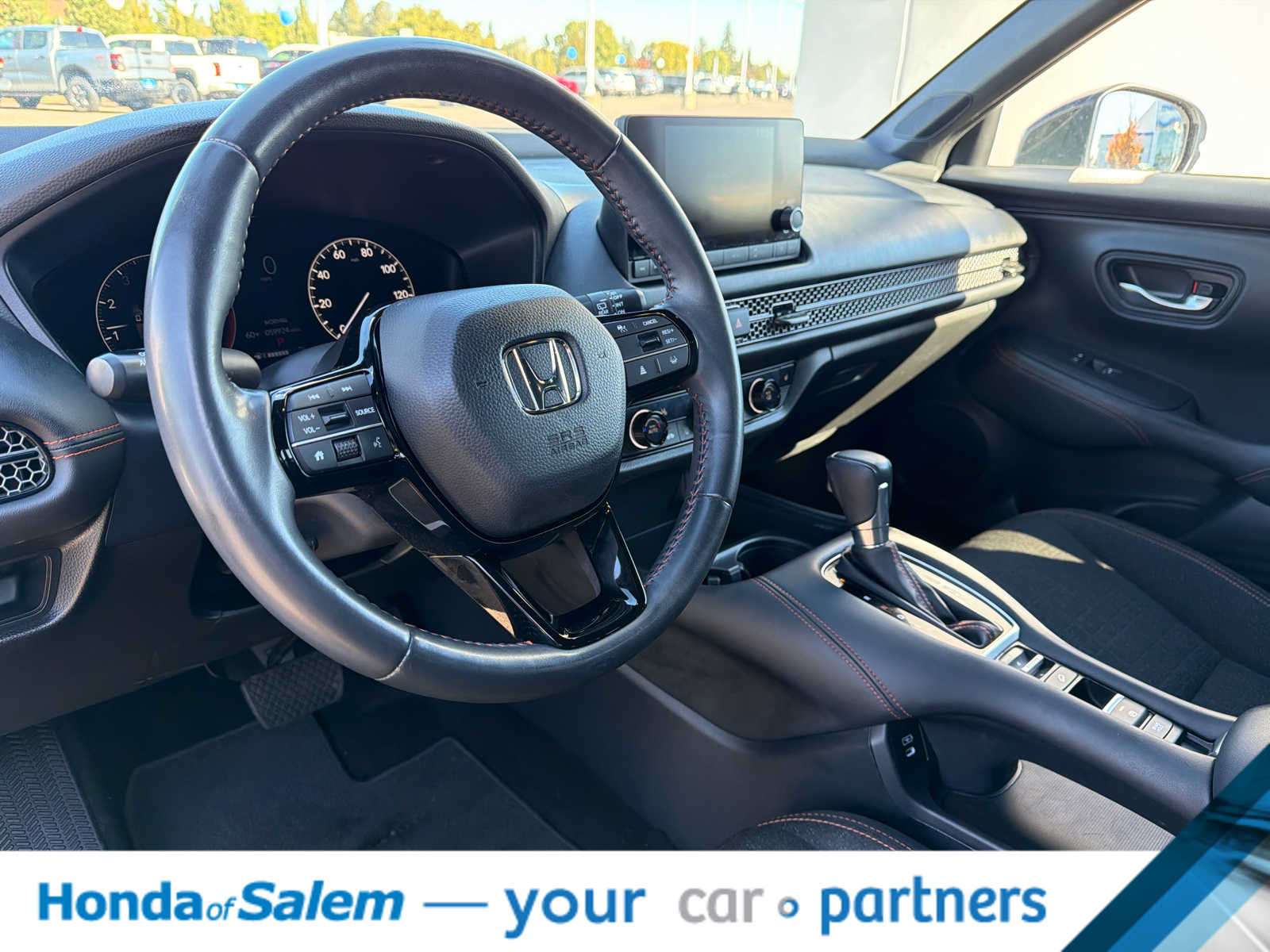 Used 2024 Honda HR-V Sport image 2