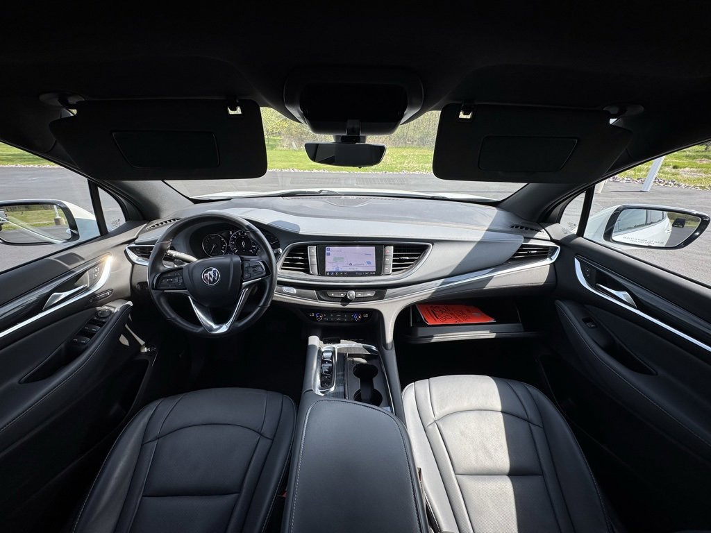 Used 2024 Buick Enclave Premium image 47