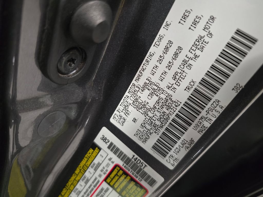 Used 2023 Toyota Tundra Platinum AWD/4WD image 17