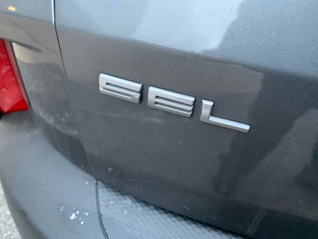 Used 2022 Ford Escape SEL w/ Technology Package image 4