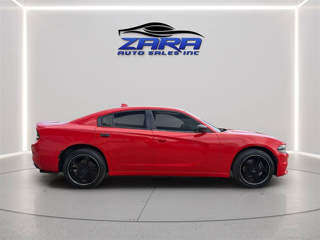 Used 2018 Dodge Charger GT AWD/4WD image 8