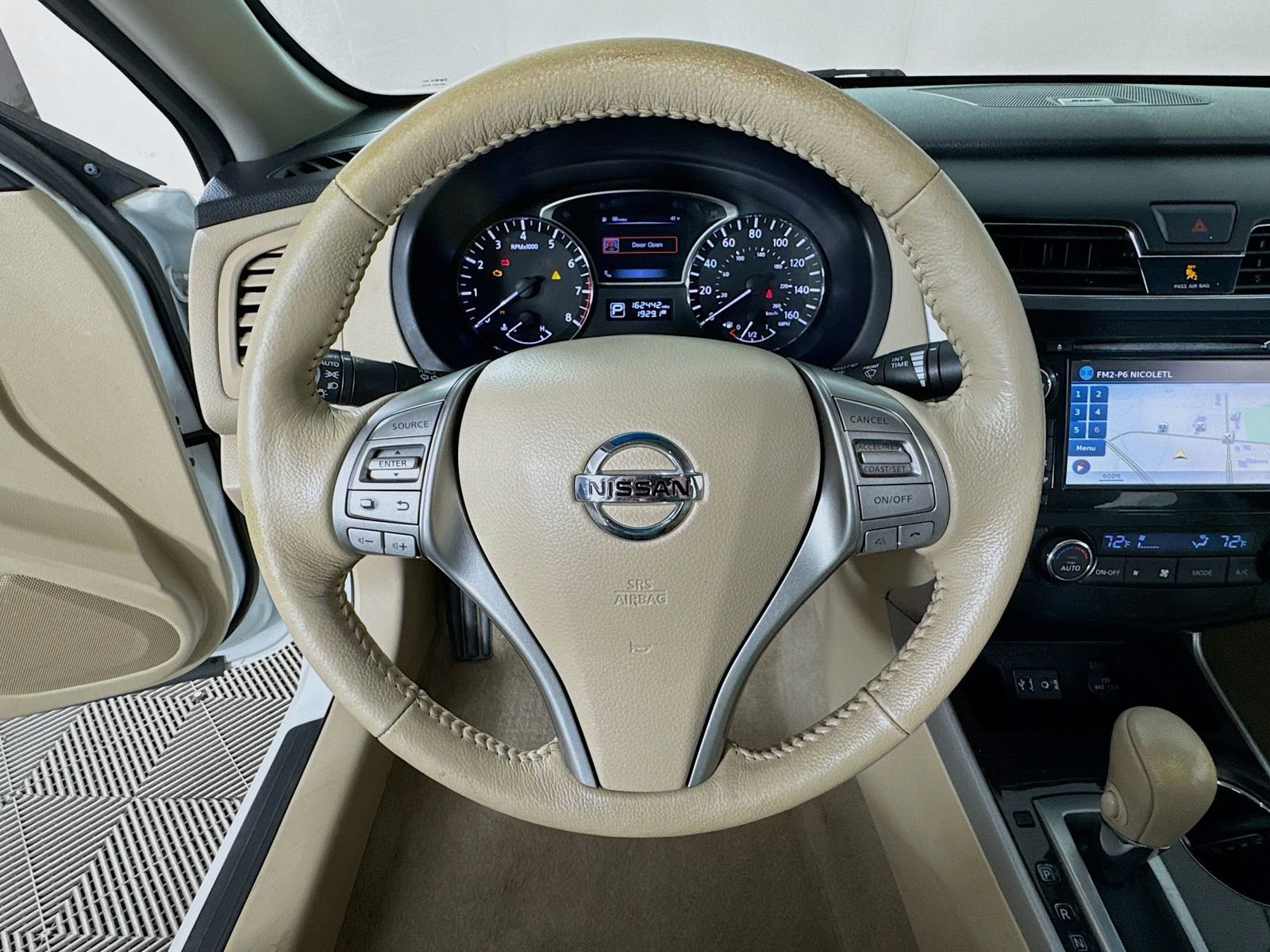Used 2014 Nissan Altima 2.5 SL w/ Technology Package FWD image 13