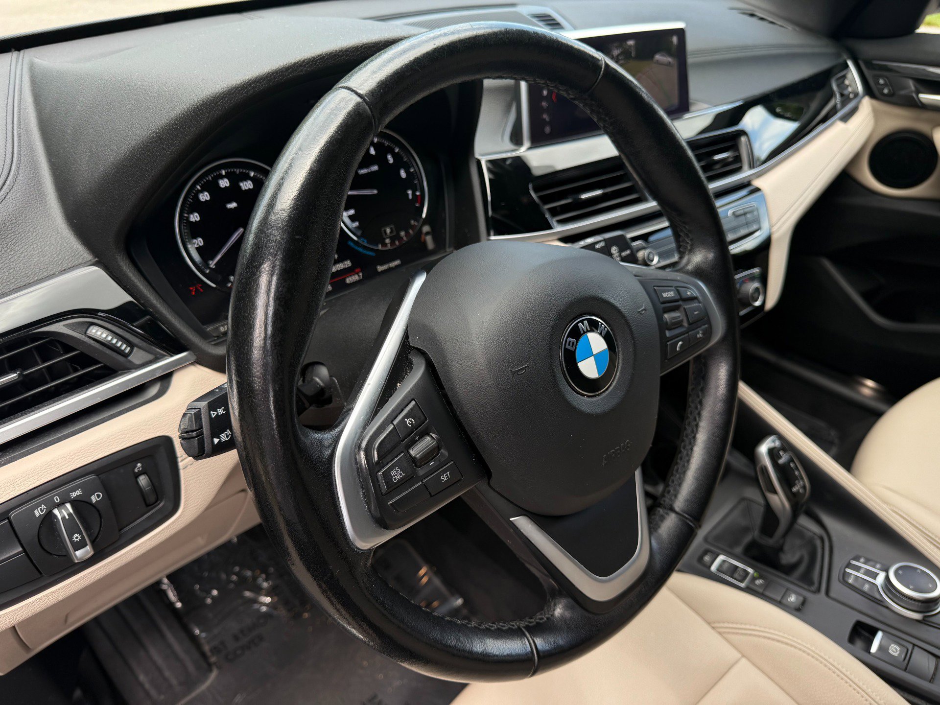 Used 2021 BMW X1 xDrive28i w/ Convenience Package image 9