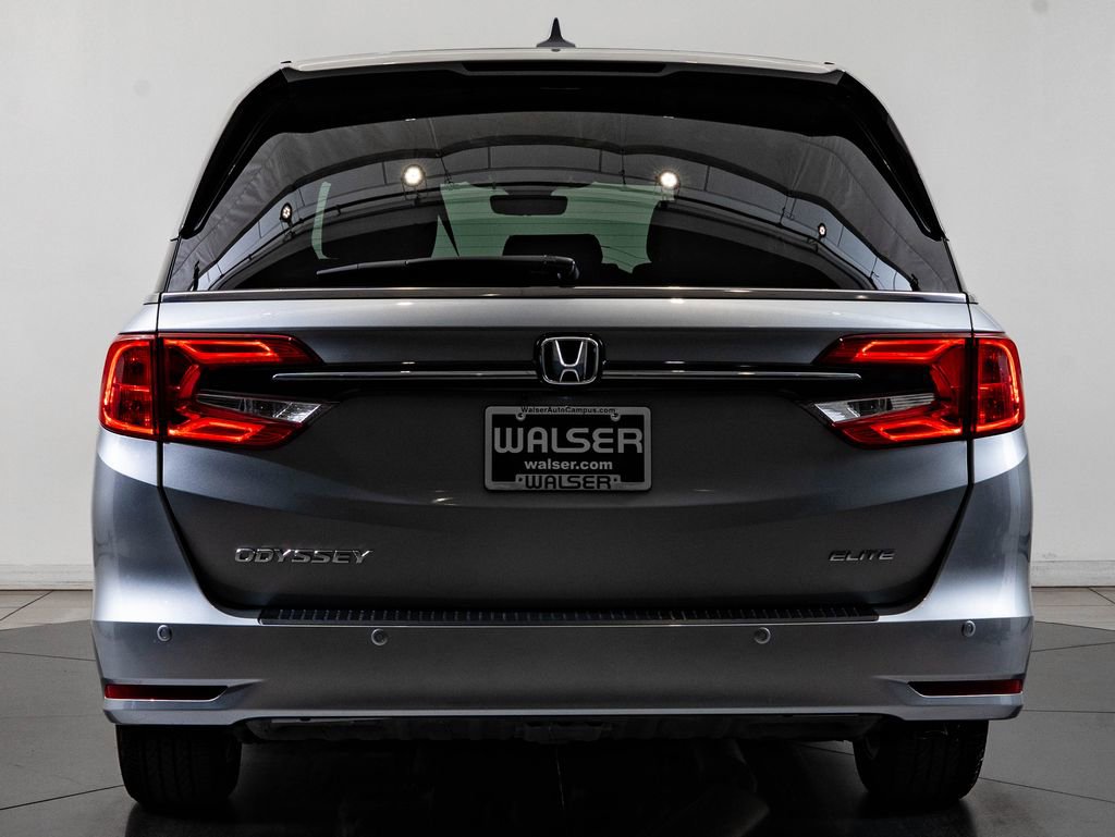 Used 2024 Honda Odyssey Elite image 7