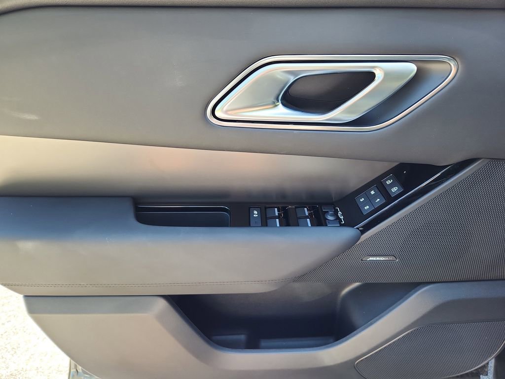 Certified 2026 Land Rover Range Rover Velar S image 24