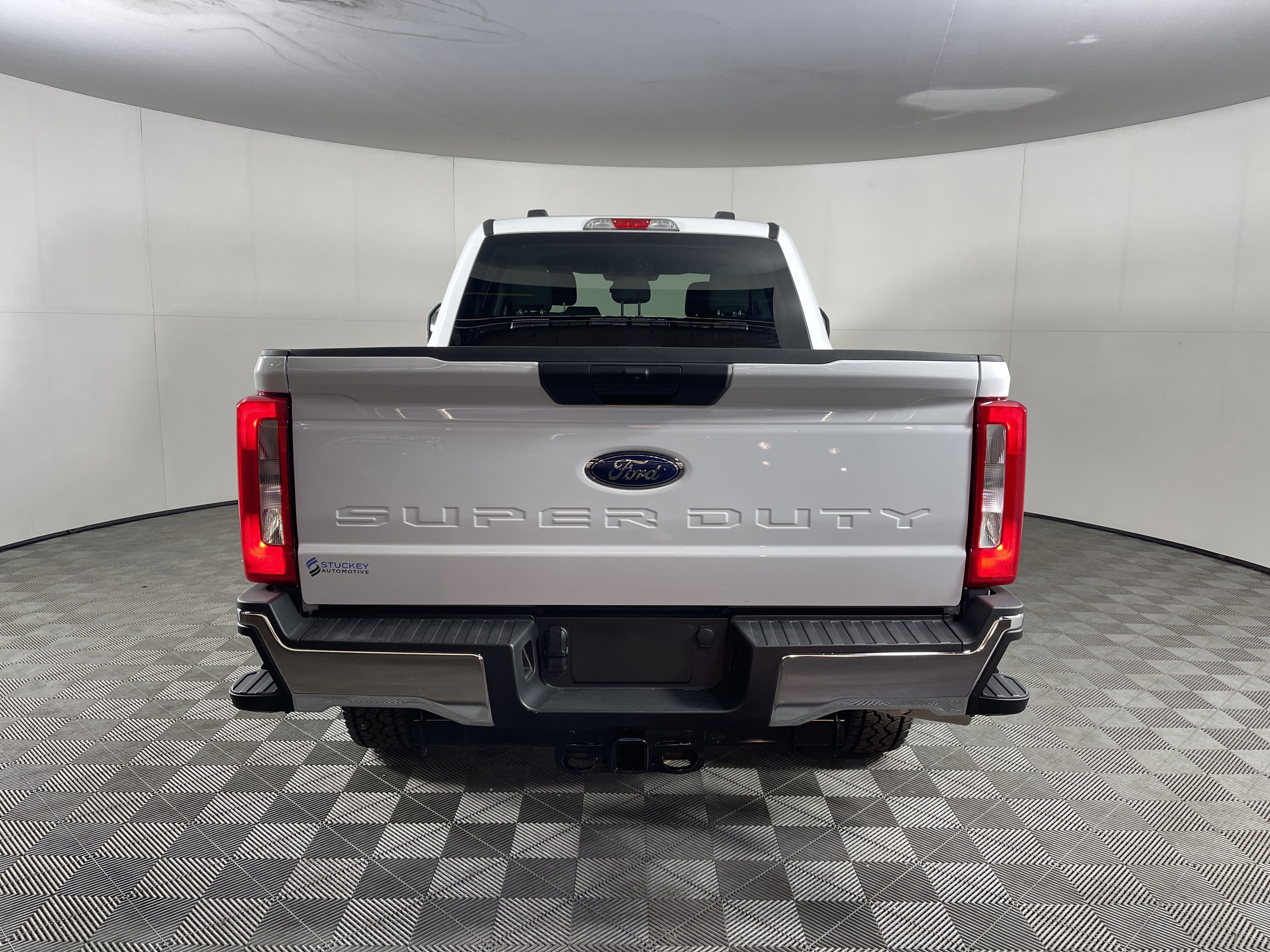 Used 2024 Ford F250 XLT w/ FX4 Off-Road Package image 4