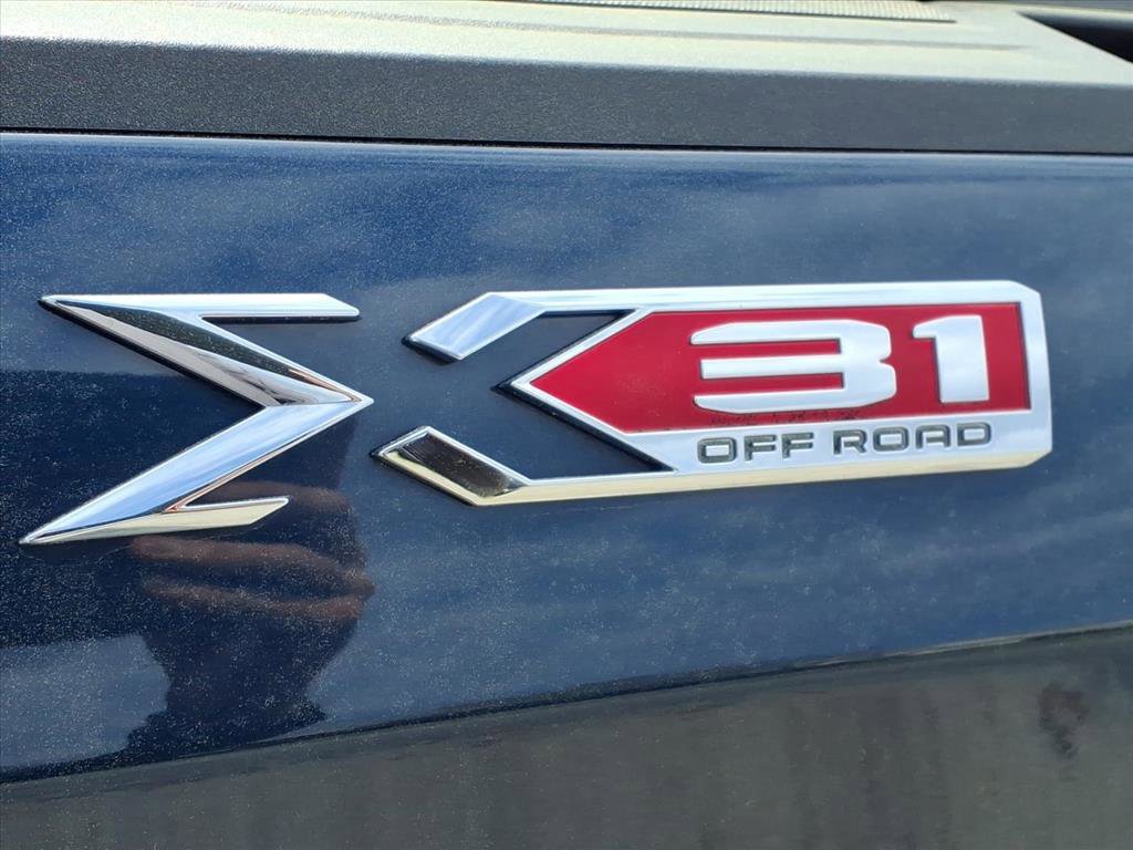 Used 2021 GMC Sierra 1500 SLT w/ SLT Premium Plus Package image 13