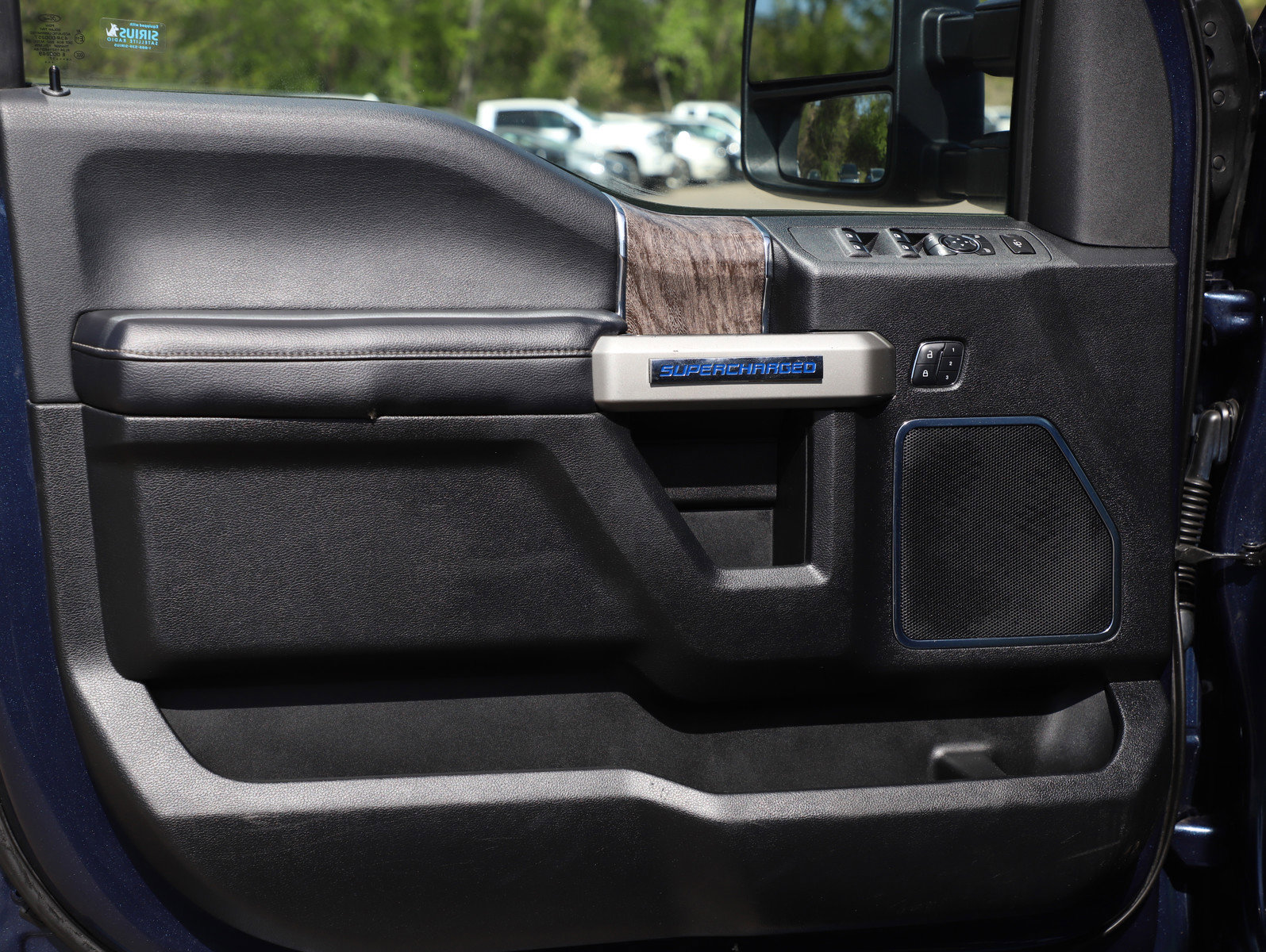 Used 2017 Ford F350 Lariat AWD/4WD image 23