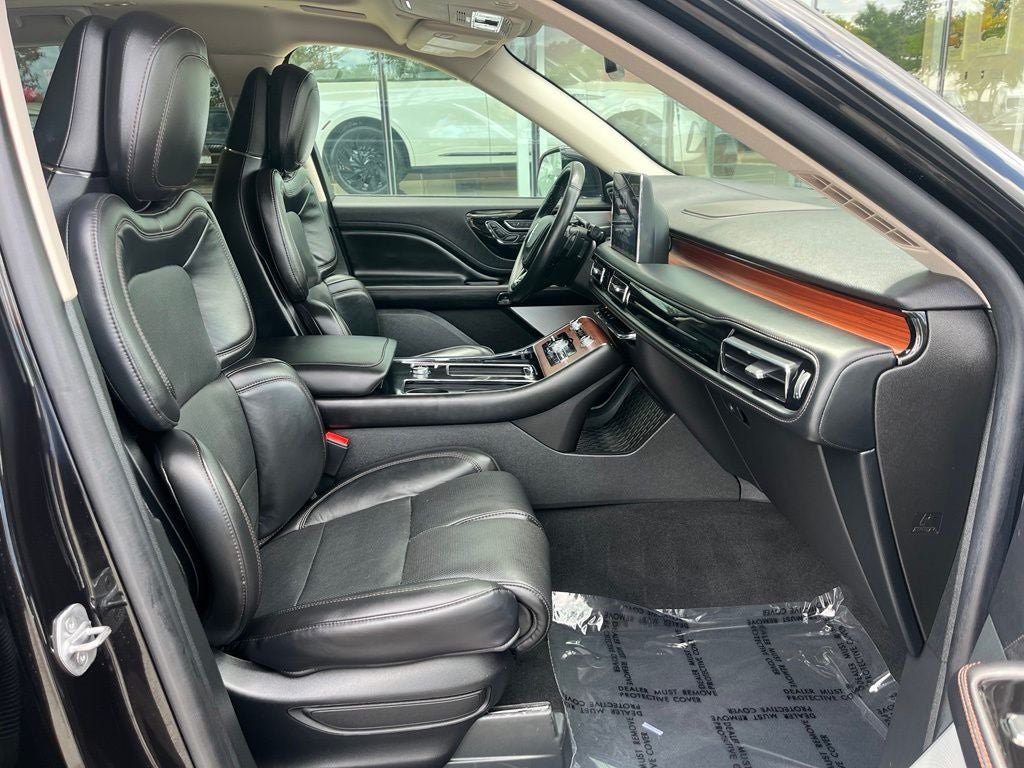 Used 2023 Lincoln Aviator Reserve w/ Equipment Group 201A AWD/4WD image 20