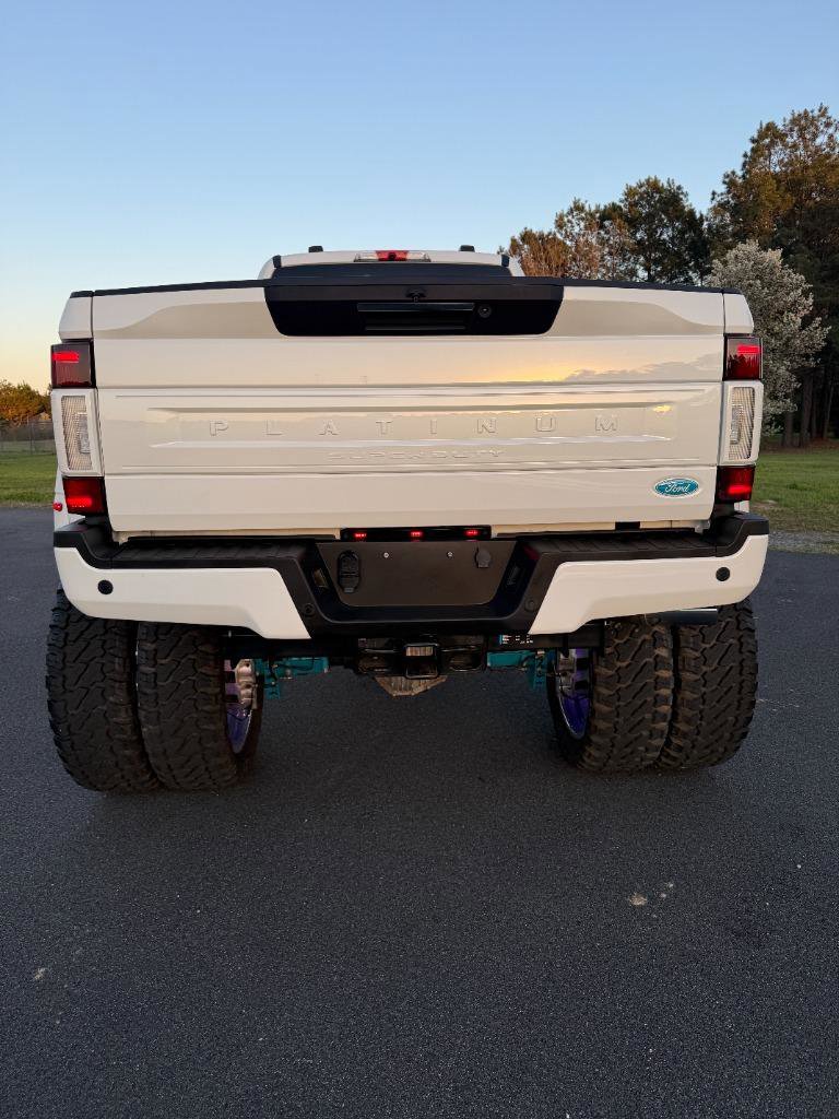 Used 2022 Ford F450 Platinum w/ FX4 Off-Road Package image 5