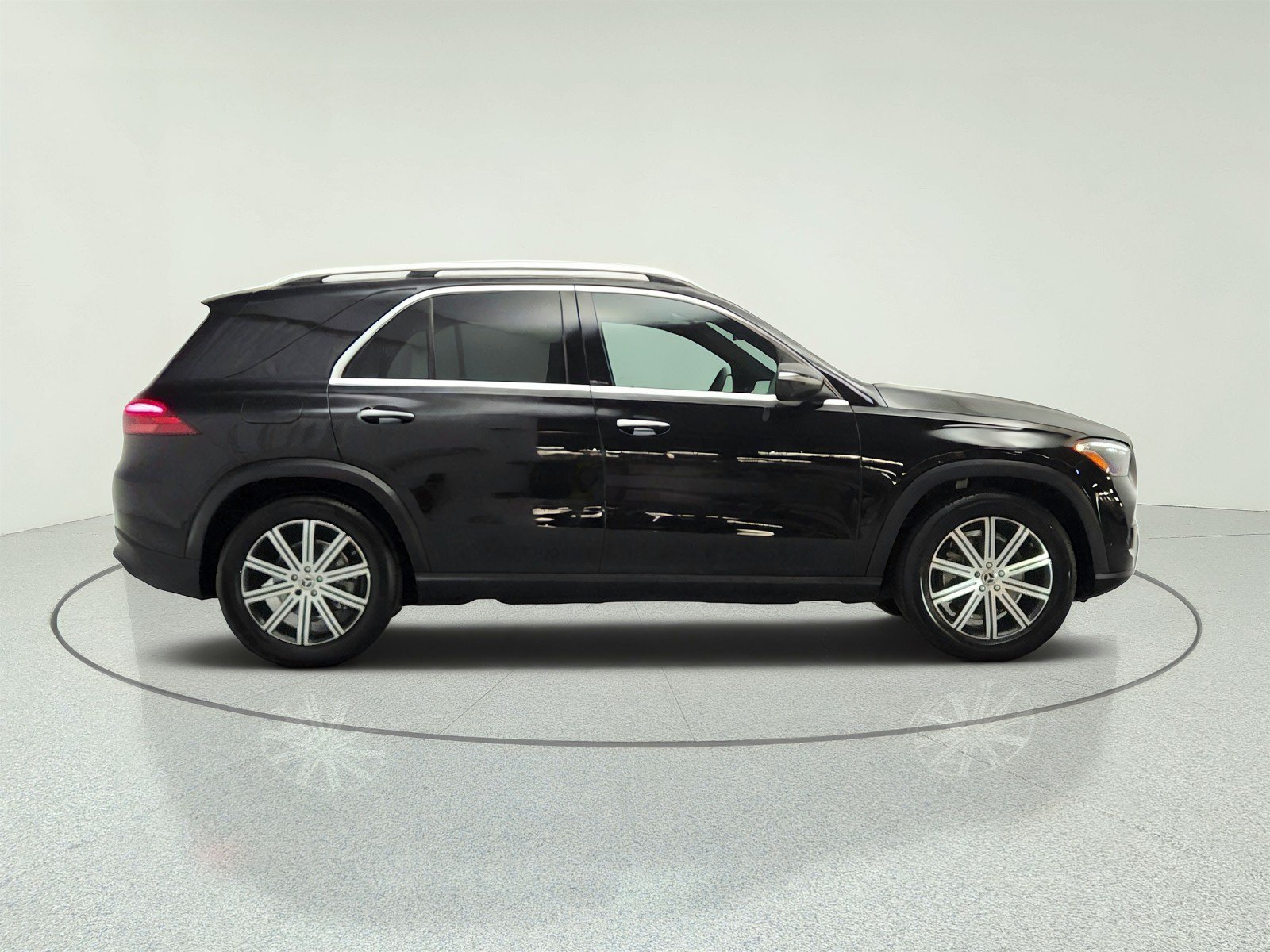 Certified 2026 Mercedes-Benz GLE 350 4MATIC image 4