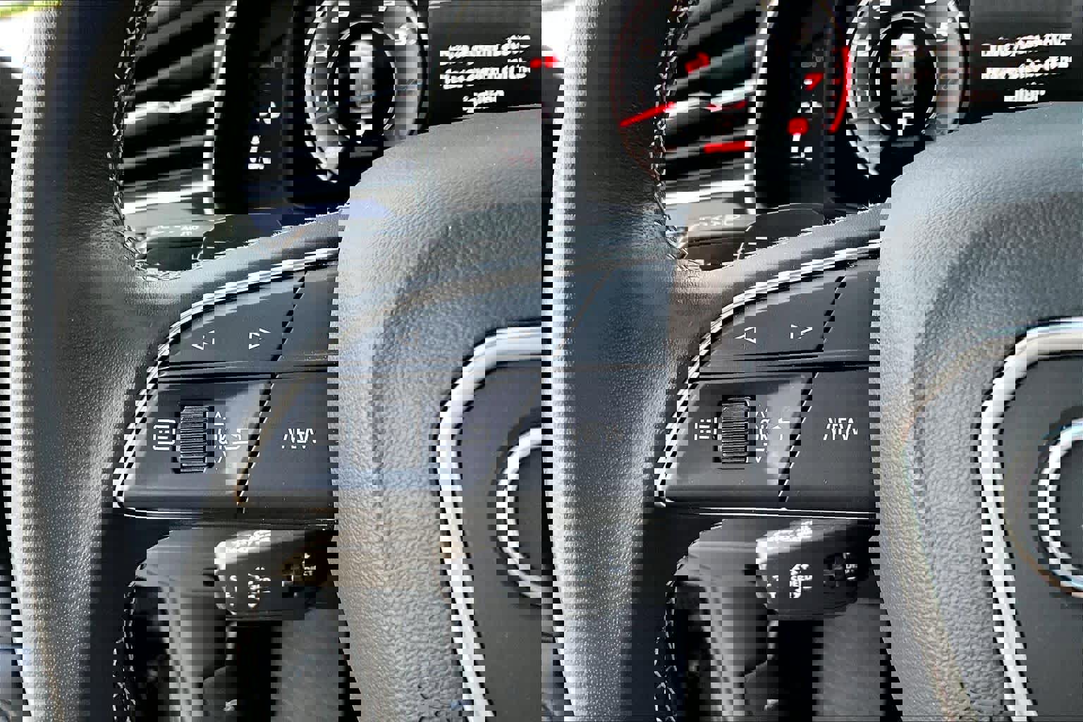 Used 2022 Audi Q8 Premium Plus w/ Premium Plus Package image 23